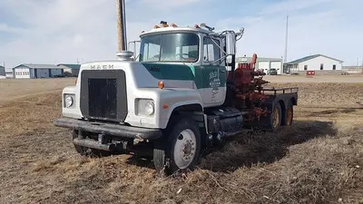 USED 1982 MACK RS686L ST TANDEM AXLE OILFIELD PUMP / KILL TRUCK