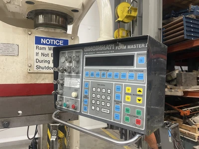 USED CINCINNATI 230FMX10