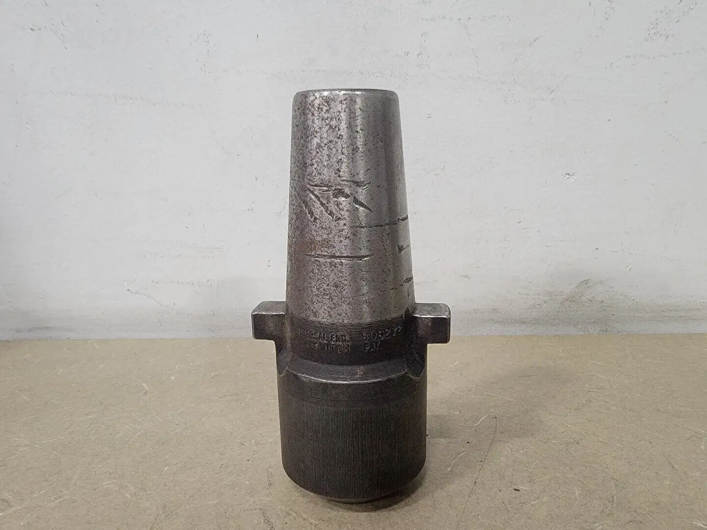 USED UNIVERSAL ENGINEERING 806272