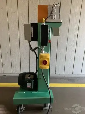 USED 2016 BAY PLASTICS MACHINERY BP50
