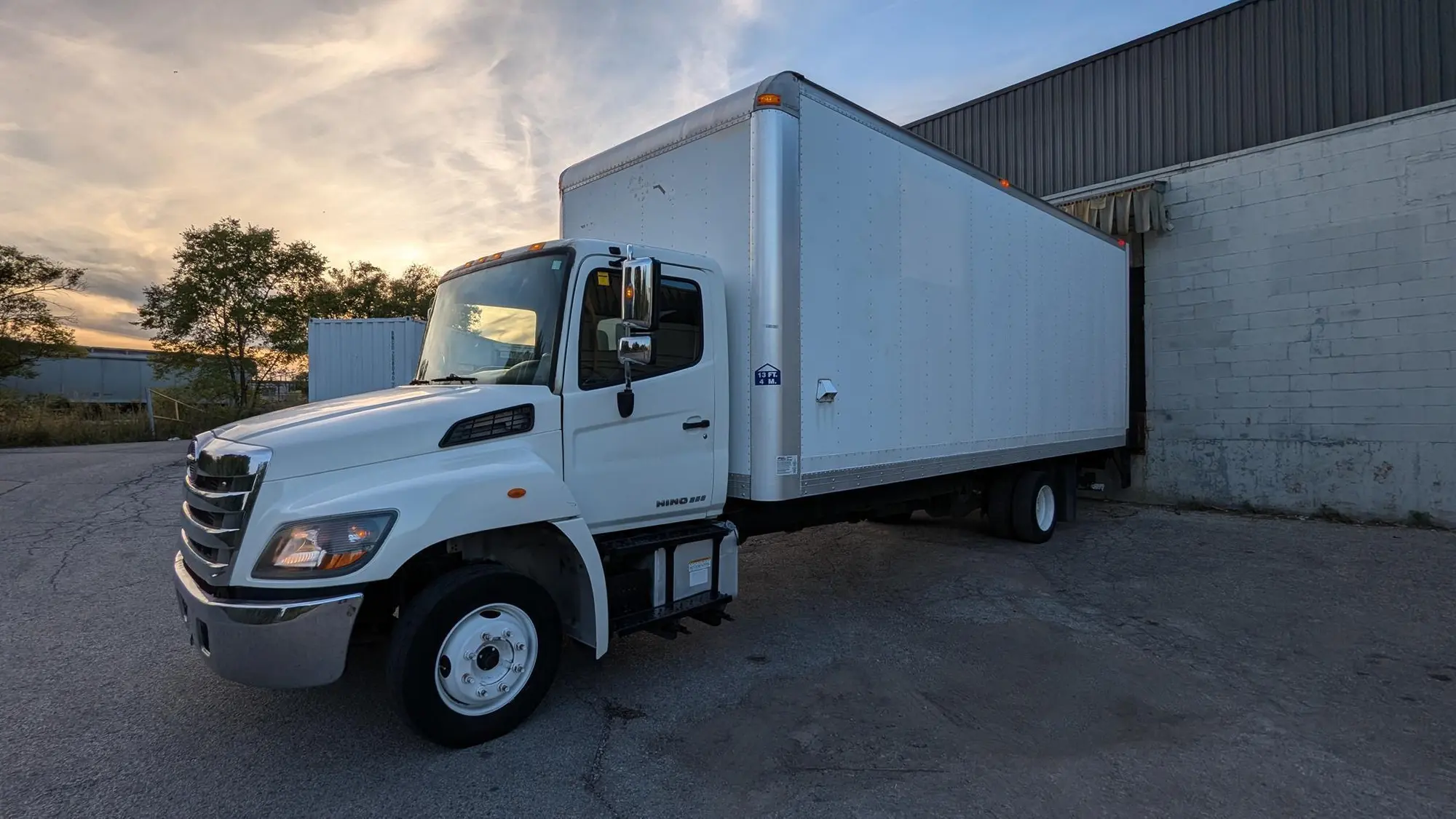 USED 2015 HINO 258
