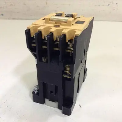 USED ALLEN BRADLEY 100-A12ND3 SER B