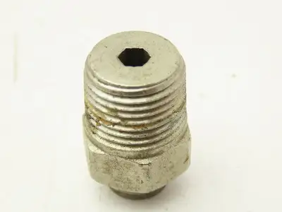 Norgren 124250438 Pneumatic Male Adapter 1/4" Tube x 1/2" MNPT Lot of 63