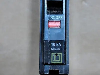 USED SQUARE D DP-4075