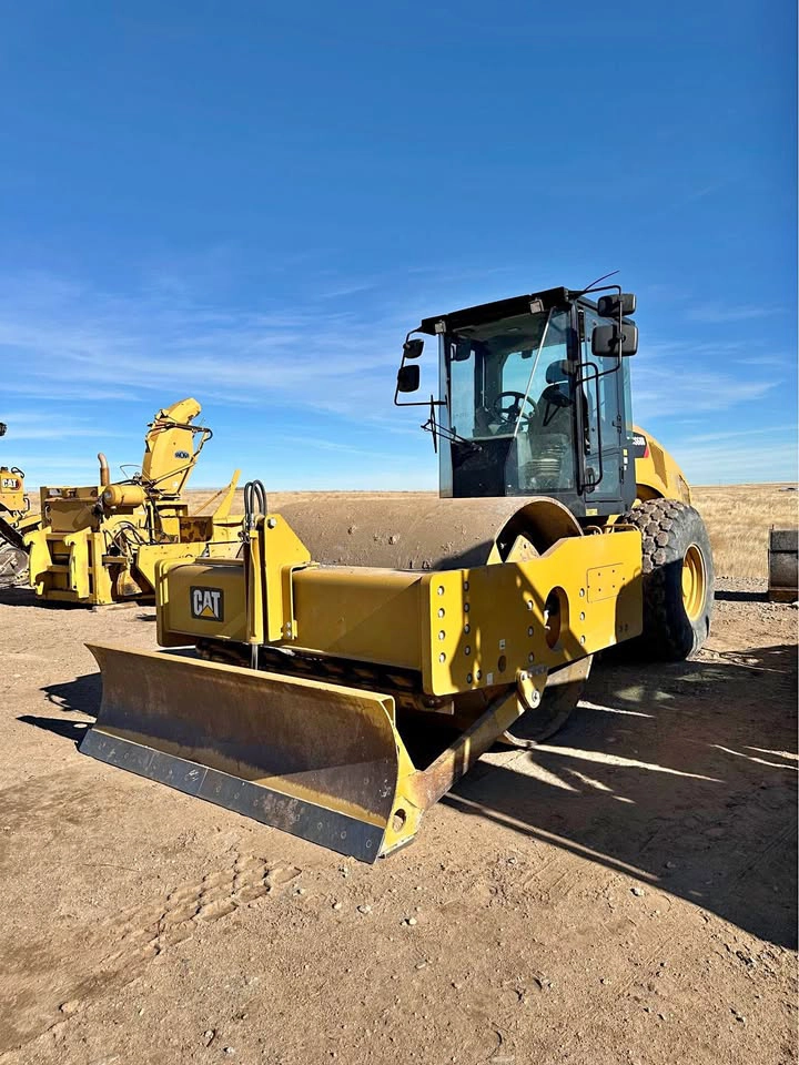 Used 2019 Caterpillar CS68B Roller Compactors Wyoming US | Zadoon Equipment #1480770