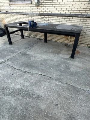 Used Unbranded _UNKNOWN_ Welding Tables Indiana US | J&J Industrial Supply #1259432