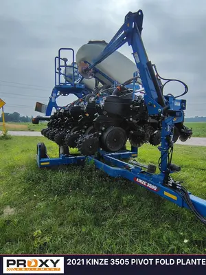 Used 2021 KINZE 3505 Planters Michigan US | Proxy Equipment #1426047