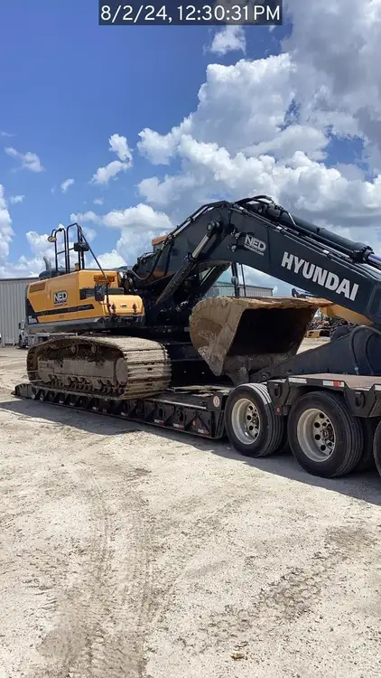 Used 2023 HYUNDAI HX350AL Crawler Excavators Florida US | National Equipment Dealers #1422458