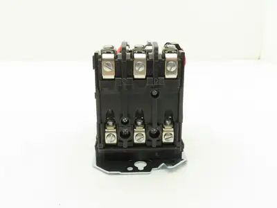 Allen Bradley 500F-AOD930 Size 0 Starter Contactor 575V 3PH 120V Coil w/Overload