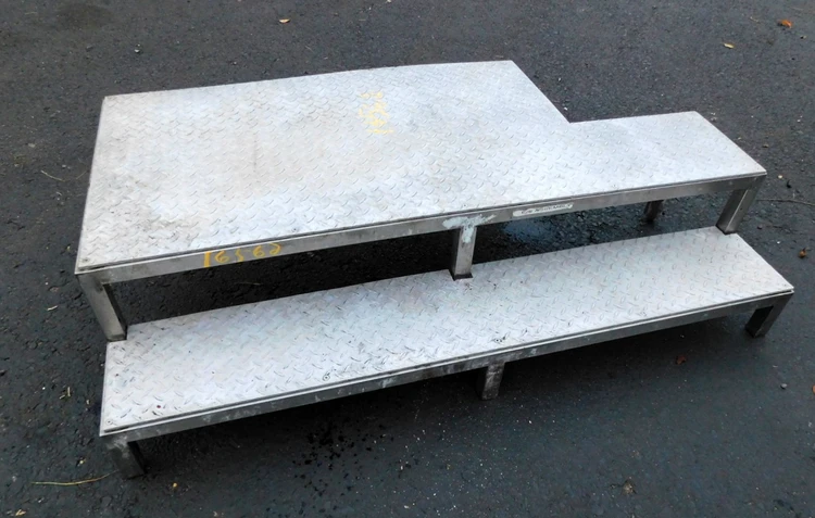 Used WORK PLATFORM 60 X 36 PLATFORM Material Handling (misc) New Jersey US | Champion Trading Corporation #424989