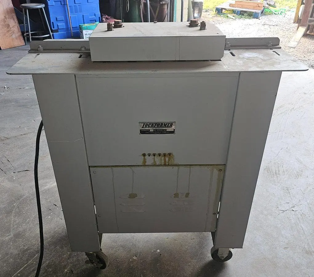 USED LOCKFORMER 20 GAUGE
