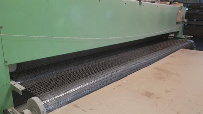 Fezer Wood Veneer Screen Dryer, Infeed and Outfeed