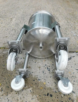 USED 10 GALLON MIXING TANK 10 GALLON