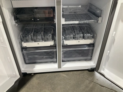 Used SAMSUNG RF23B7671SR Refrigerators Michigan US | Miedema Asset Management Group #1320872