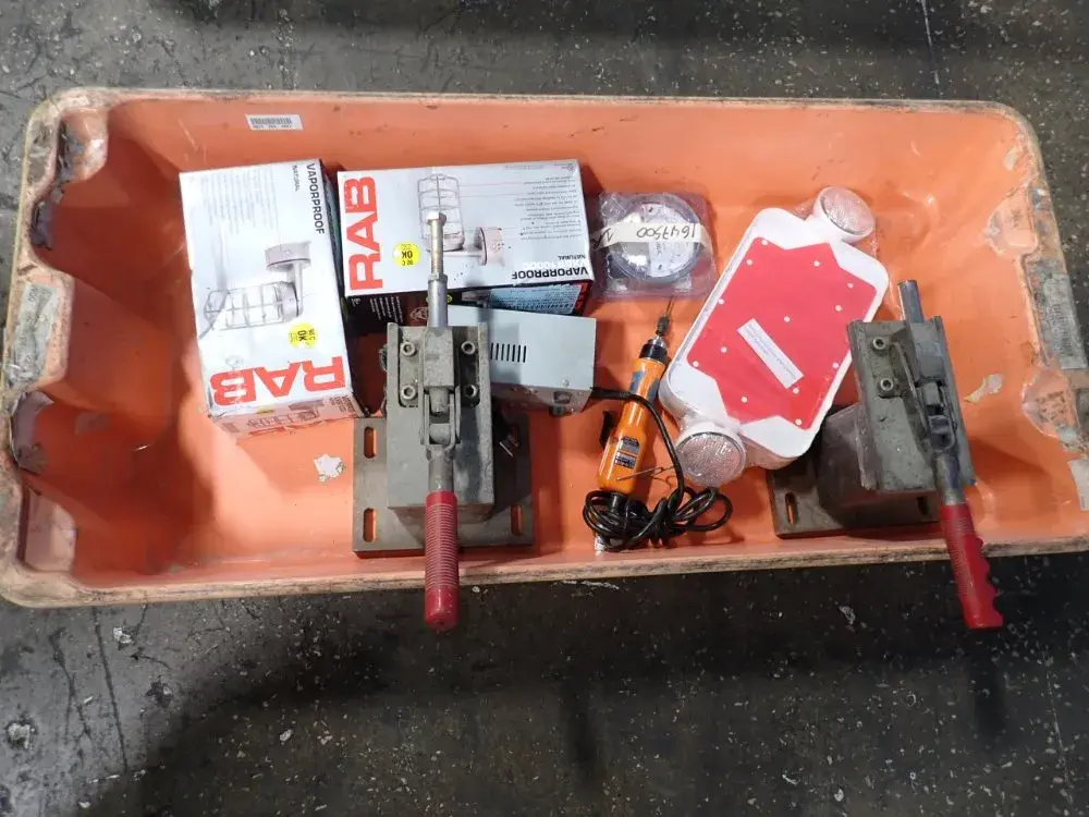 Light Fixtures / Tooling