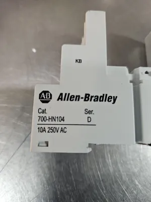 Allen-Bradley 700-HN104. Relay Module Base Loc 4E-6