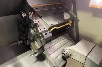 USED 2006 HAAS SL-20TAPL, AUTO PARTS LOADER, 5K RPM SPINDLE OPTION, REMOTE JOG HANDLE, CHIP AUGER