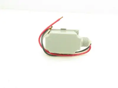 Precision T-368 Photocontrol Outdoor Dusk to Dawn Light Sensor 208-277V Lot of 6