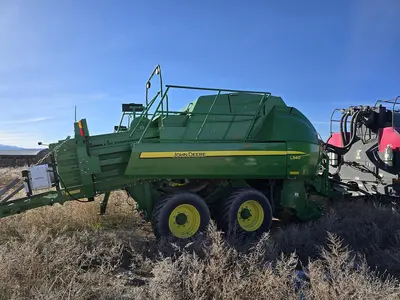 USED 2016 JOHN DEERE L340