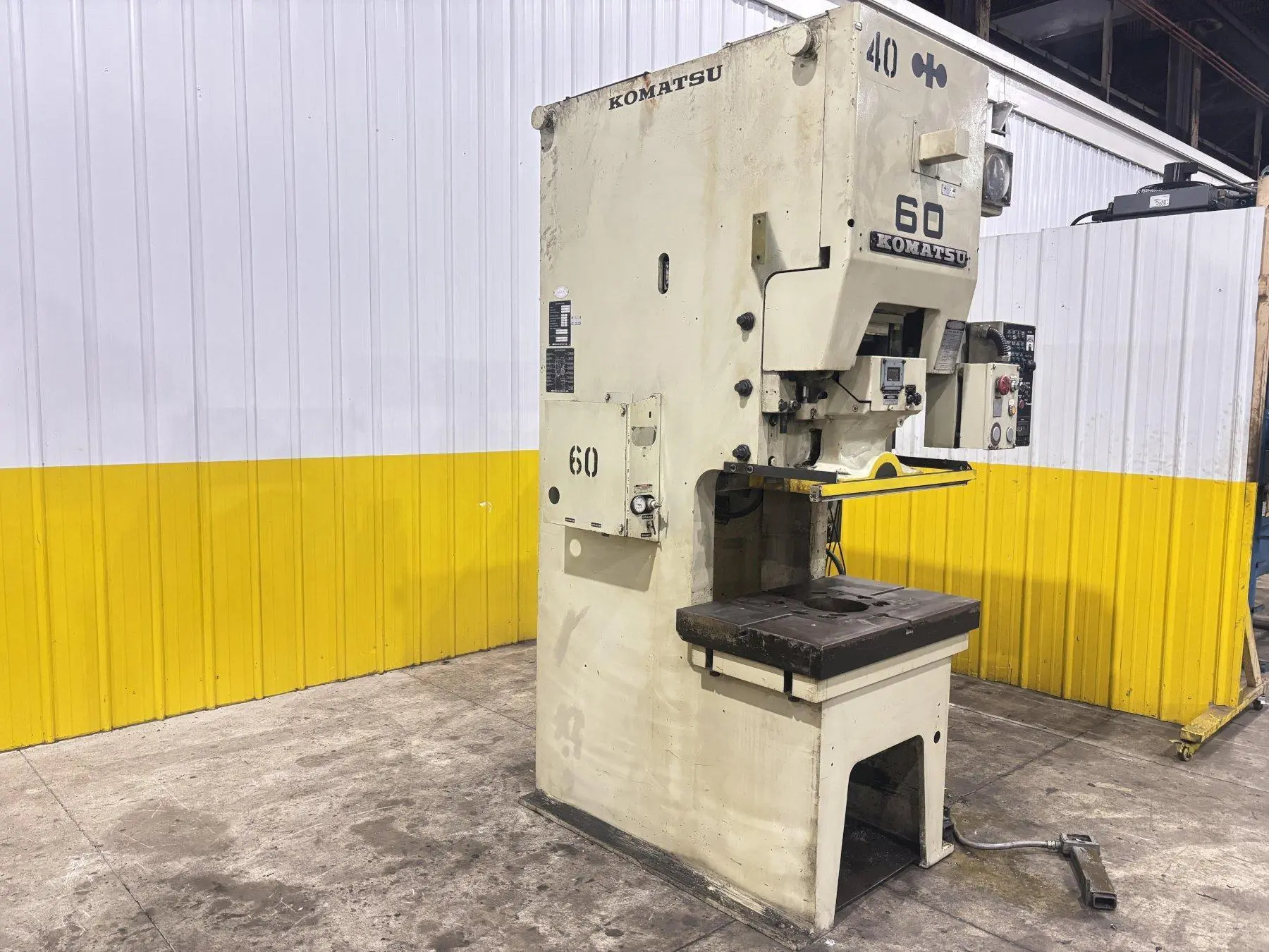 USED KOMATSU OBS60-2