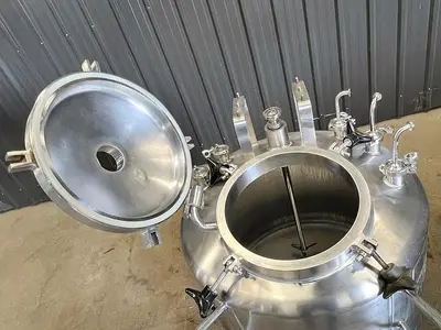 Used LEE INDUSTRIES 250 LDBT Stainless Steel Tanks Quebec CA | Carter-Wilson Equipment Services #451009