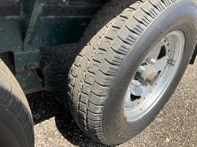 USED 1999 CROWNLINE TBD
