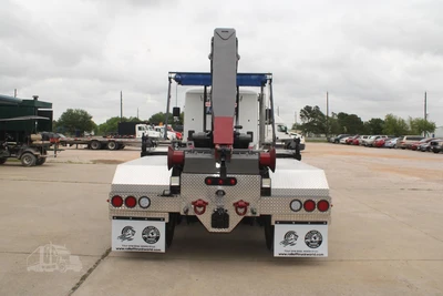 Used 2027 PETERBILT 548 Hooklifts & Roll-Offs Texas US | Roll Off Truck World #1491992