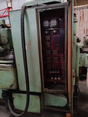 KOMSOMOLETZ Gear Hobber, in good used condition