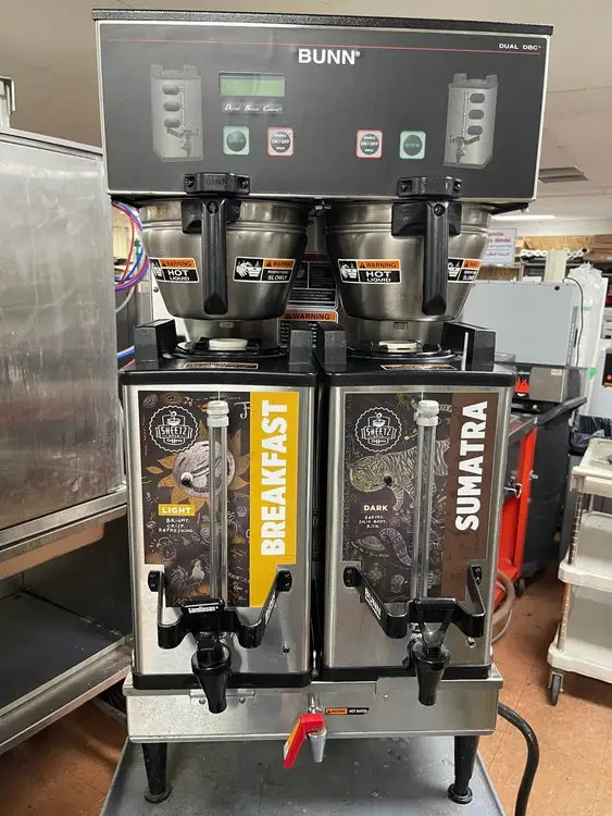 Used Bunn Used Bunn 33500.0043 BrewWISE Dual SH DBC Coffee Brewer Maker - 120/208V Coffee Equipment Illinois US | Falcon Restaurant Supply #1374966