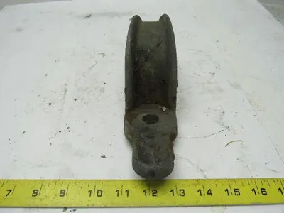 Elcor 3-1/2" Malleable Iron One Hole Conduit Strap Lot of 11