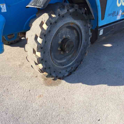 USED 2015 Genie GTH-844