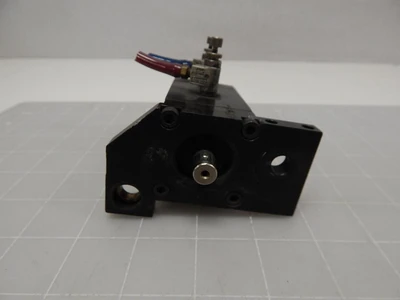 Used ZAYTRAN _UNKNOWN_ Parts (Hydraulics and Pneumatics) | OCO Industrial #1582796