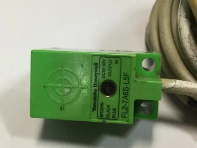 USED YAMATAKE FL2-7A6S-L5F