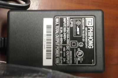 CISCO CP-7920 (USED) WIRELESS IP PHONE W/ DESKTOP CHARGING STAND AC ADAPTER  LOT