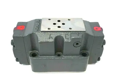 NEW TOKIMEC DG3V-7-2C-E-10-JA-Z PILOT VALVE DG3V72CE10JAZ