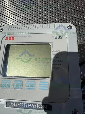 USED ABB TB82PH1010010 CONDUCTIVITY TRANSMITTER 4-20 MA W/ SENSOR