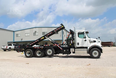 New | in-Stock 2027 WESTERN STAR 47X Hooklifts & Roll-Offs Texas US | Roll Off Truck World #1492010