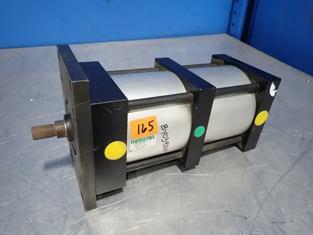 Numatics Cylinder