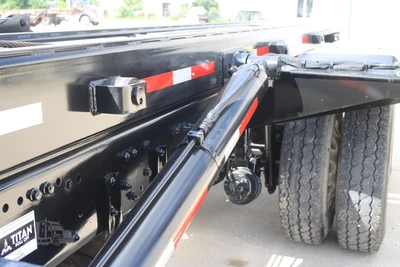 Used 2018 FREIGHTLINER 114SD Rolloff Trucks Texas US | Roll Off Truck World #1491745
