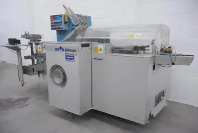 Uhlmann model C100 horizontal cartoner.