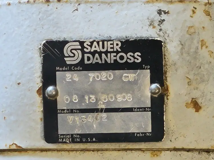 Used SAUER DANFOSS 24-7020 CW Parts (Hydraulics and Pneumatics) British Columbia CA | Lenmark #264759