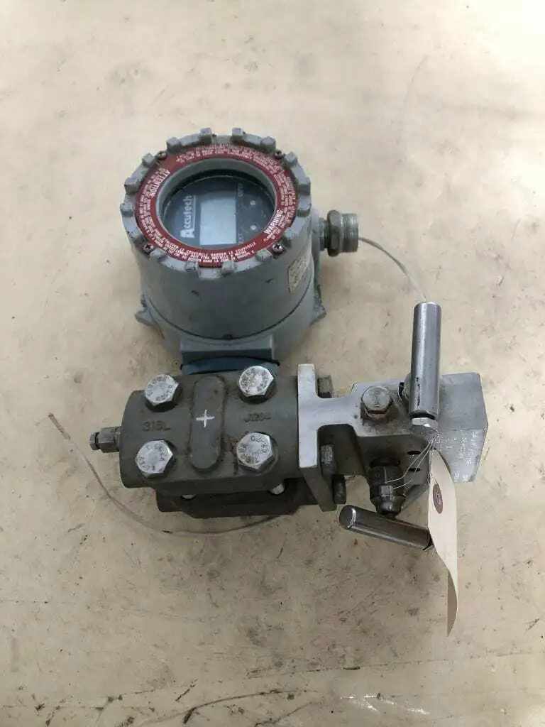 Accutech VR-1500/DP-250 Differential Pressure Transmitter 2.57-257inH2O 5801PSI
