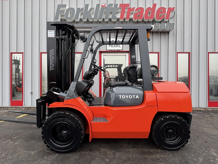 Used 2012 TOYOTA 7FGU35 Misc Forklifts Wisconsin US | Forklifttrader.com #786010