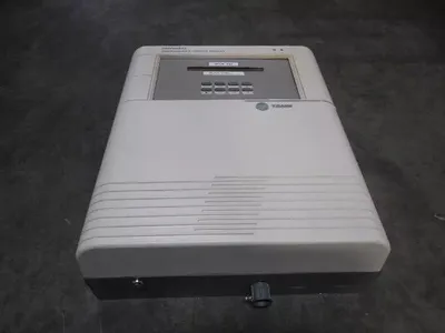 Trane BMTU000AAAS711111100200 Universal PCM Programmable Control Module Used
