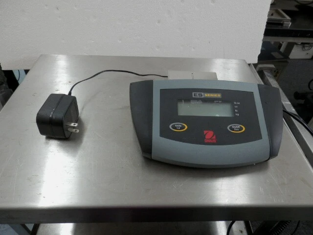 Used OHAUS _UNKNOWN_ Balances California US | Biotech Equipment Sales #1464681
