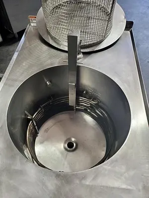 USED GILES GEF-720