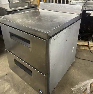 174-0179 Hoshizaki WR27A-D2 Self Contained Worktop Cooler