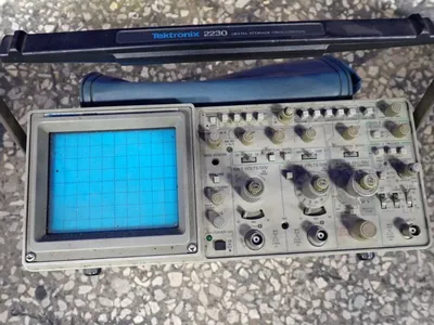 USED TEKTRONIX 2230