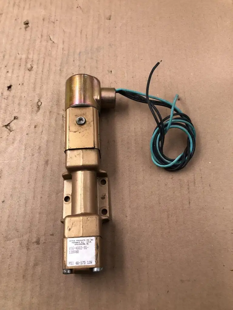 Versa Products VSG-4332-31-120V60 4-Way Solenoid Valve 40-175PSI 12W