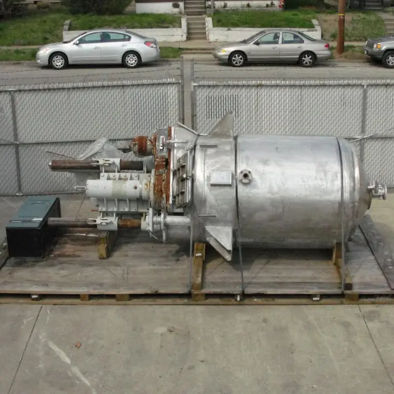 SPC6338  Mixer and Blender 400 gallon capacity Buhler vacuum mixer scrape and dispersion agitator, FV and 3 psi @ 250°F internal, 50 psi @ 250°F jacket